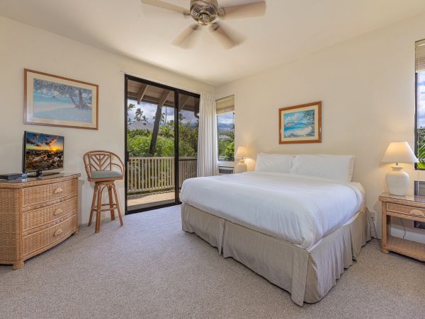 Partial Oceanviews Wailea Vacation Condo Sleeps 6 Guests