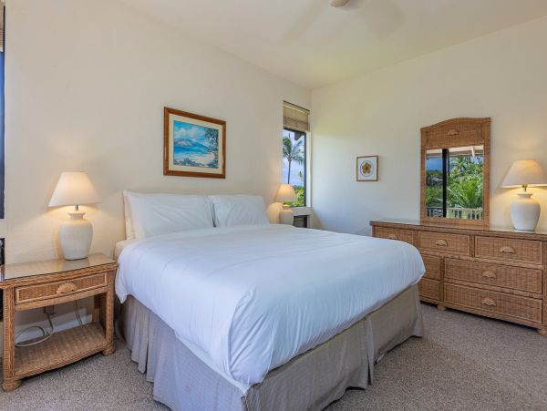 Partial Oceanviews Wailea Vacation Condo Sleeps 6 Guests