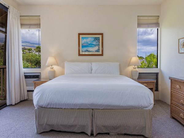 Partial Oceanviews Wailea Vacation Condo Sleeps 6 Guests