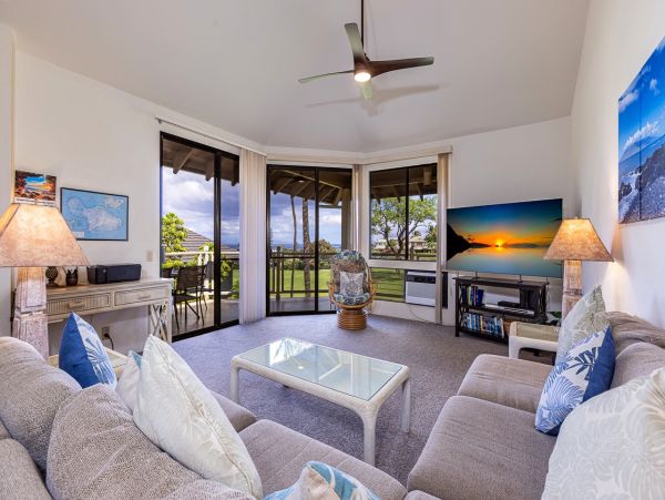 Partial Oceanviews Wailea Vacation Condo Sleeps 6 Guests