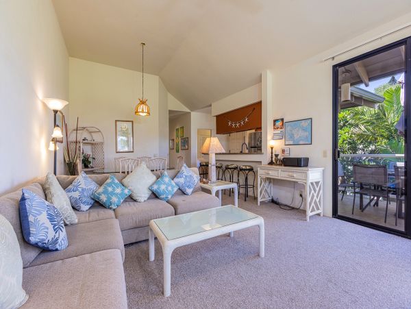 Partial Oceanviews Wailea Vacation Condo Sleeps 6 Guests