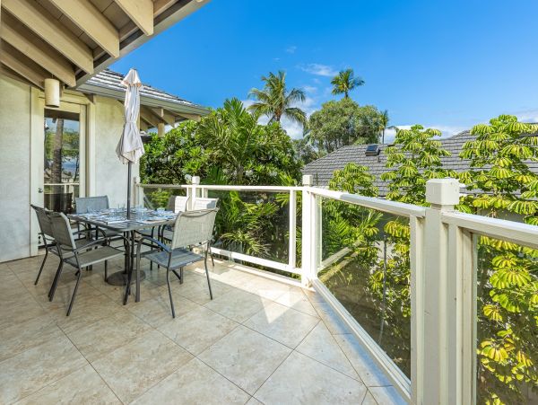 Partial Oceanviews Wailea Vacation Condo Sleeps 6 Guests