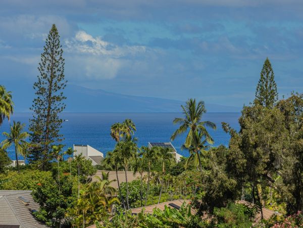 Partial Oceanviews Wailea Vacation Condo Sleeps 6 Guests
