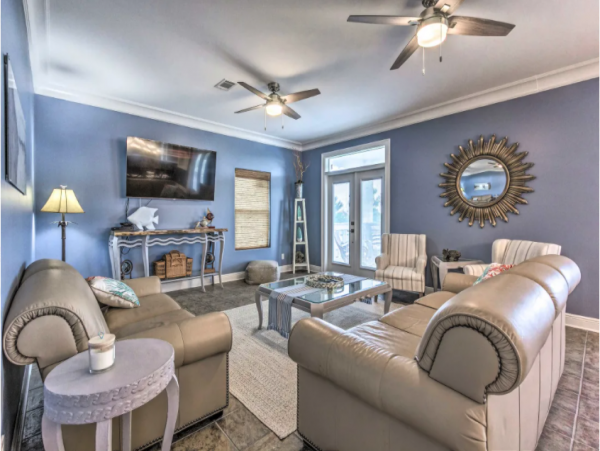 Santa Rosa Vacation Home Sleeps 30 Short Walk to Beach