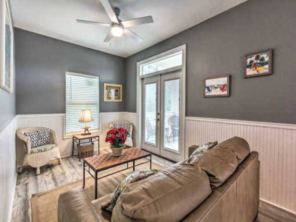 Santa Rosa Vacation Home Sleeps 30 Short Walk to Beach