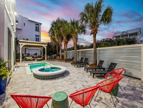 Luxury 5 Bedroom Vacation Home in Santa Rosa Beach with Pool