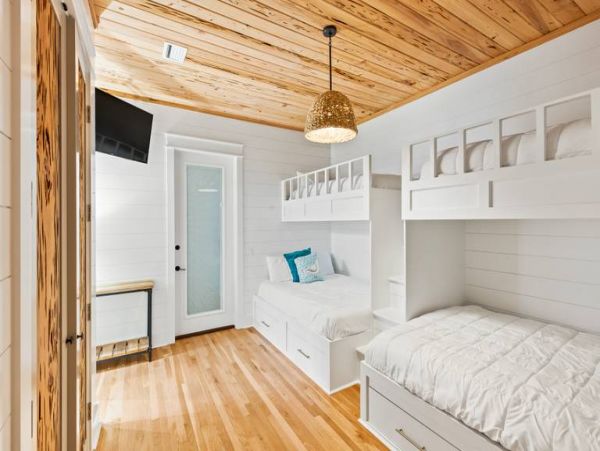 Luxury 5 Bedroom Vacation Home in Santa Rosa Beach with Pool
