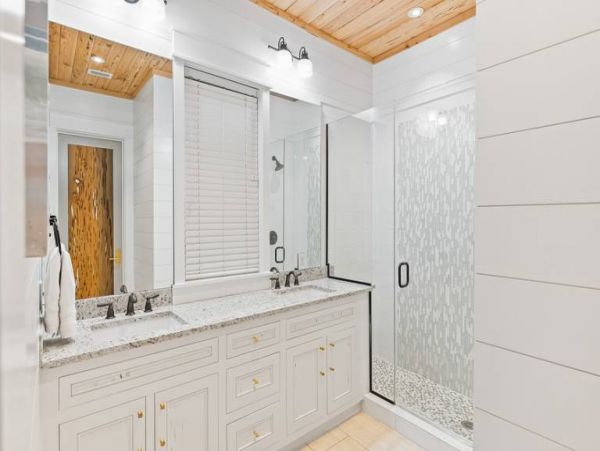 Luxury 5 Bedroom Vacation Home in Santa Rosa Beach with Pool