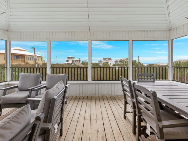 Spacious 5-Bedroom Retreat with Private Pool in Seagrove Beach