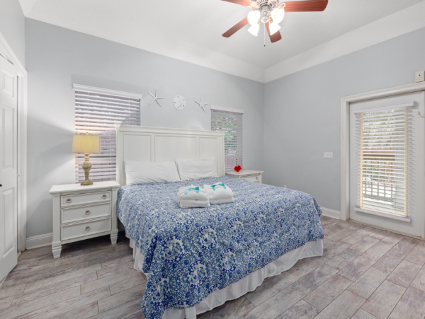 Spacious 5-Bedroom Retreat with Private Pool in Seagrove Beach
