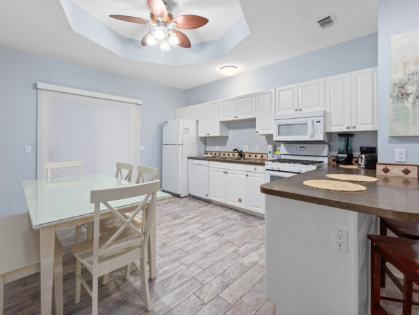 Spacious 5-Bedroom Retreat with Private Pool in Seagrove Beach