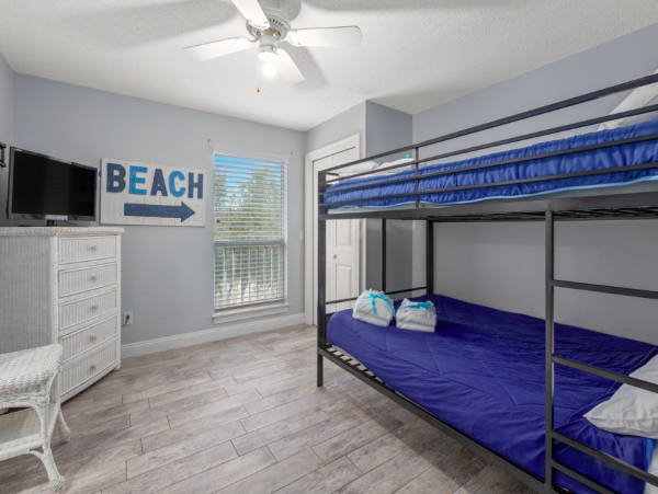 Spacious 5-Bedroom Retreat with Private Pool in Seagrove Beach