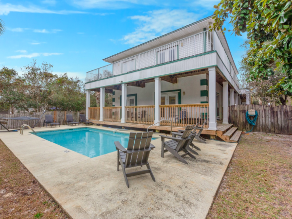 Spacious 5-Bedroom Retreat with Private Pool in Seagrove Beach