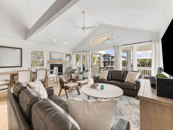 Beautiful 4-Bdrm Home Short Walk to Beach w/ Private Access in Seacrest Beach