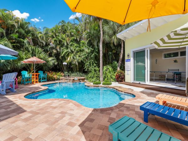 Anna Maria Luxury Vacation Rental Home Sleeps Six Guests