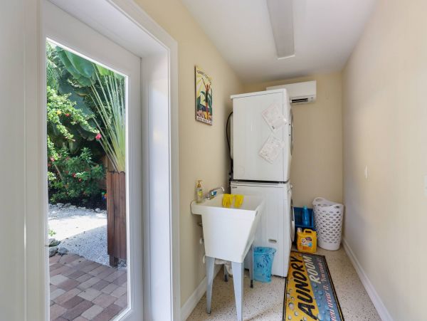 Anna Maria Luxury Vacation Rental Home Sleeps Six Guests