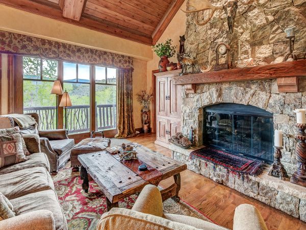Bachelor Gulch Luxury 2 Bedroom Vacation Mountain Views & Spa