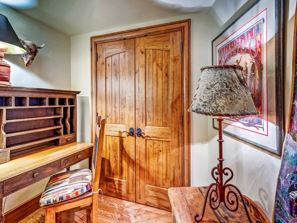 Bachelor Gulch Luxury 2 Bedroom Vacation Mountain Views & Spa