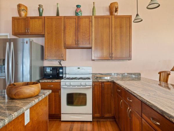 Kona Luxury Vacation Home Four Bedrooms Ocean Views
