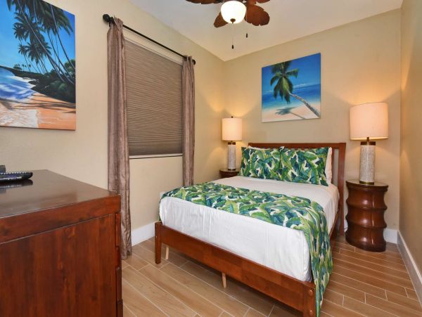 Walk to Beach Three Bedroom Rental Condo in Kihei