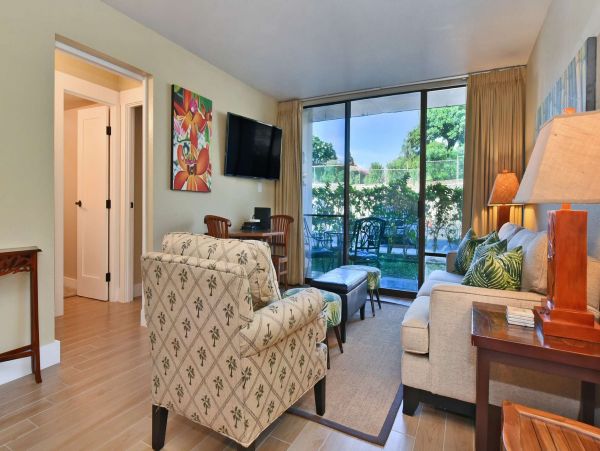 Walk to Beach Three Bedroom Rental Condo in Kihei