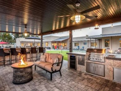 Fabulous Home in Scottsdale Putting Green, Pool & Spa