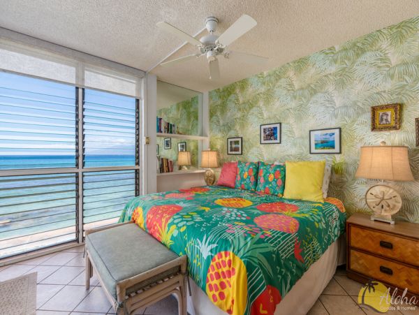 Beachfront Condo 2 Bedroom 1.5 Baths with Views