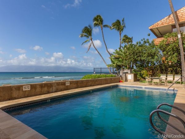 Beachfront Condo 2 Bedroom 1.5 Baths with Views