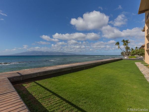 Beachfront Condo 2 Bedroom 1.5 Baths with Views