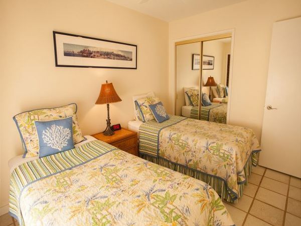 Lahaina Beachfront Vacation Home with Private Pool 10 Guests