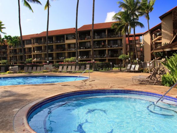 Two Bedroom Plus Loft Condo in Lahaina Sleeps  Eight Guests