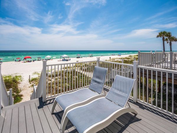 Beautiful Front Beach Home in Panama City with Four Bedroom