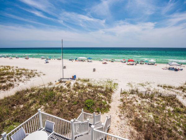 Beautiful Front Beach Home in Panama City with Four Bedroom