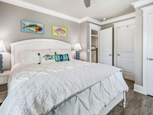 Beautiful Front Beach Home in Panama City with Four Bedroom