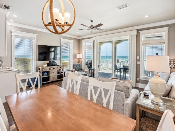 Beautiful Front Beach Home in Panama City with Four Bedroom