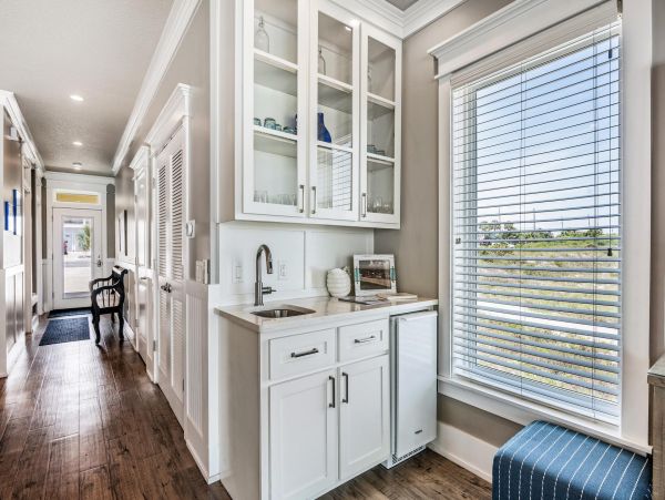 Beautiful Front Beach Home in Panama City with Four Bedroom