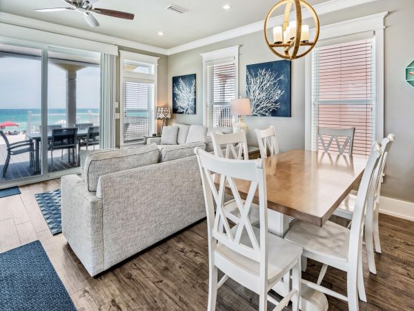 Beautiful Front Beach Home in Panama City with Four Bedroom