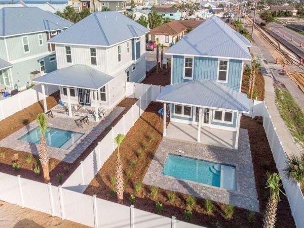 Beautiful 4 Bedroom House with private pool, just steps from the beach.