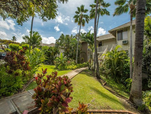 Partial Ocean Views Wailea Vacation Condo Sleeps 6 Guests