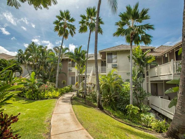 Partial Ocean Views Wailea Vacation Condo Sleeps 6 Guests
