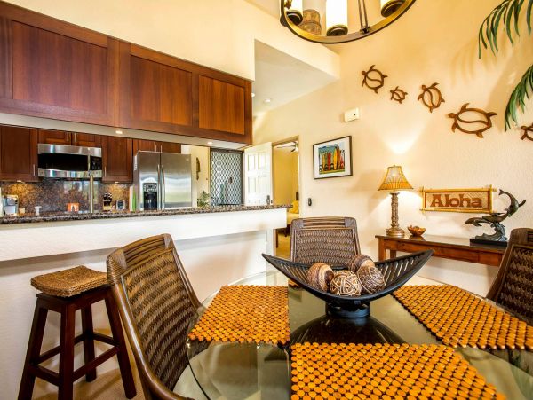 Partial Ocean Views Wailea Vacation Condo Sleeps 6 Guests