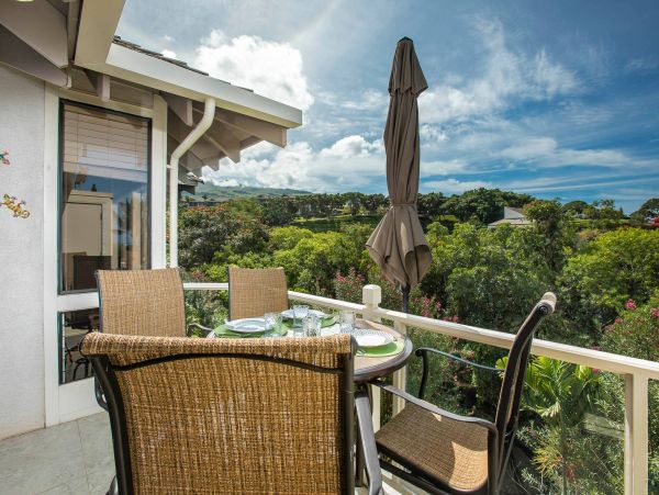 Partial Ocean Views Wailea Vacation Condo Sleeps 6 Guests