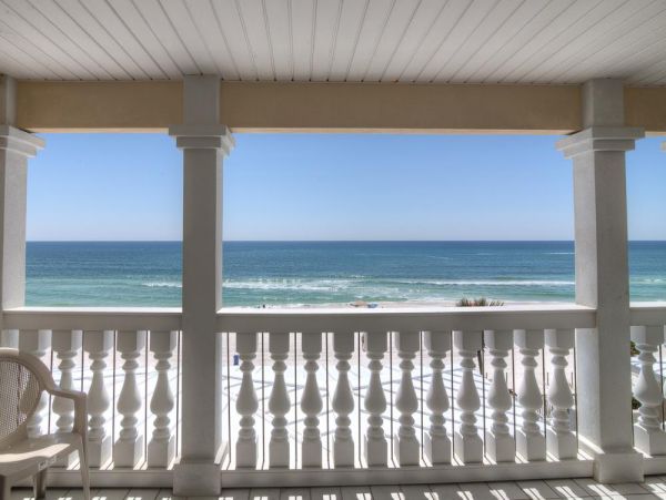 Luxury Beachfront Vacation Home with Swim-Spa in Panama City Beach