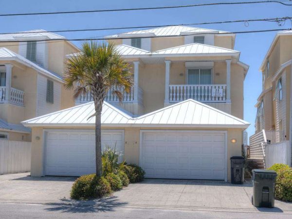 Luxury Beachfront Vacation Home with Swim-Spa in Panama City Beach