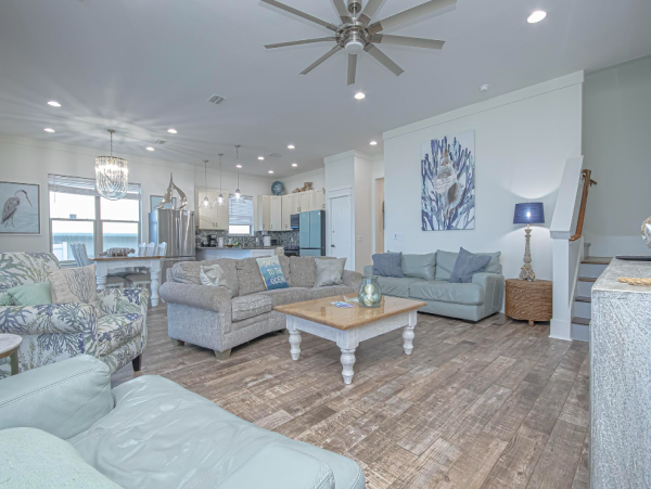6 Bedroom House perfect Location, sleeps 23 with private pool