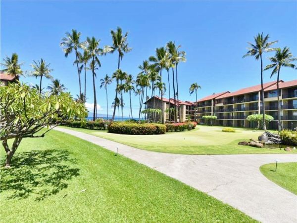 One Bedroom Kaanapali Vacation Condo Sleeps 4 Guests