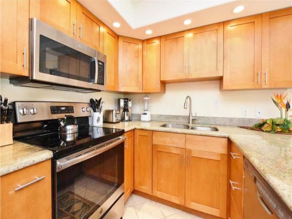One Bedroom Kaanapali Vacation Condo Sleeps 4 Guests