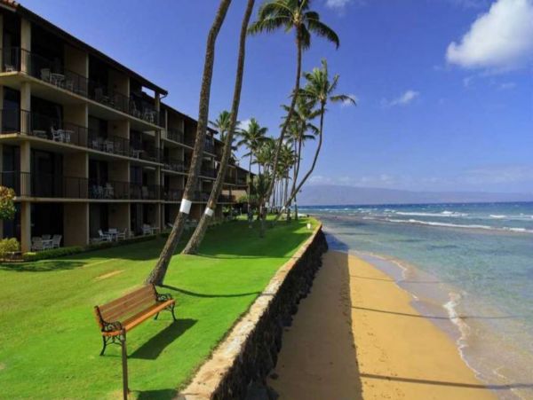 Two Bedroom Ocean Views Rental Condo in Kaanapali