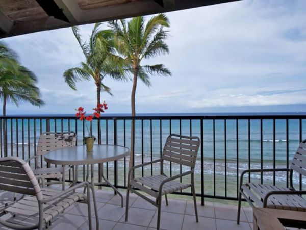 Two Bedroom Ocean Views Rental Condo in Kaanapali