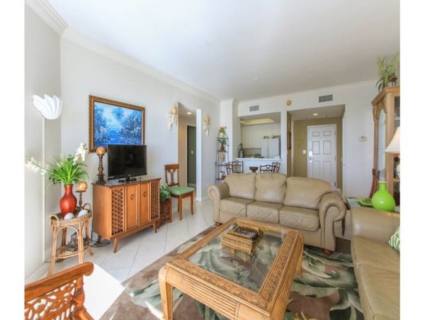 Sweeping Gulf Views From This 2 Bedroom Condo on the Beach